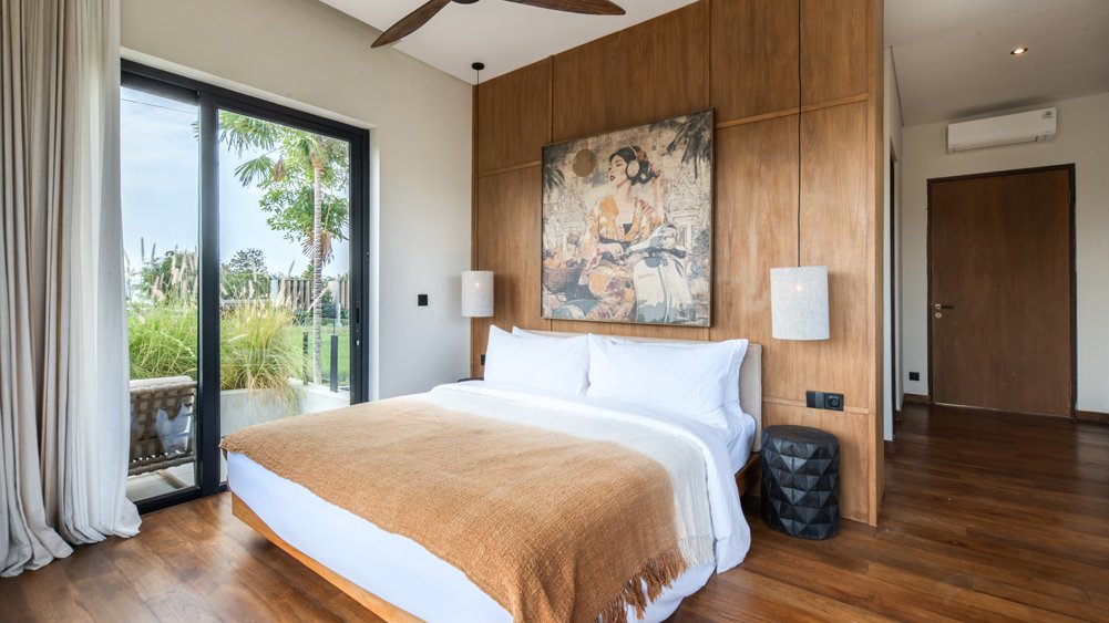 Elite Havens - Five Palms Villa 1 - Private 5-Bedroom Modern Luxury Villa in Bali Indonesia - Restfull guest bedrooms